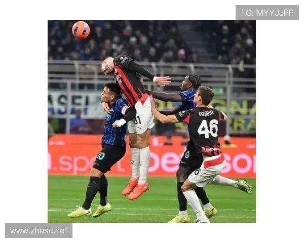 AC米兰豪掷巨资新赛季夺冠无望！球迷心碎战术混乱，到底是谁的锅？